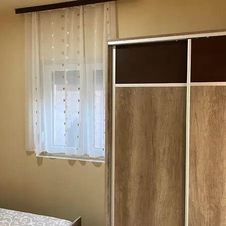 Apartment Sanja *